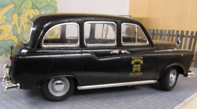 Austin FX4 London Taxi (Revell 1 zu 24) Img_3260