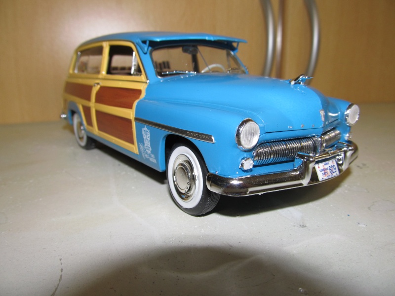 1949 Mercury Wagon (Revell 1 zu 25) Img_3314