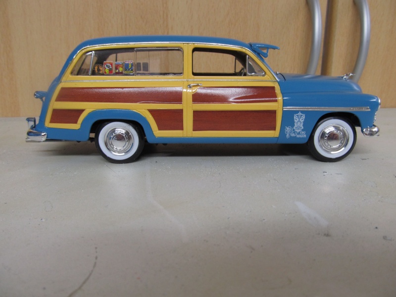 1949 Mercury Wagon (Revell 1 zu 25) Img_3316