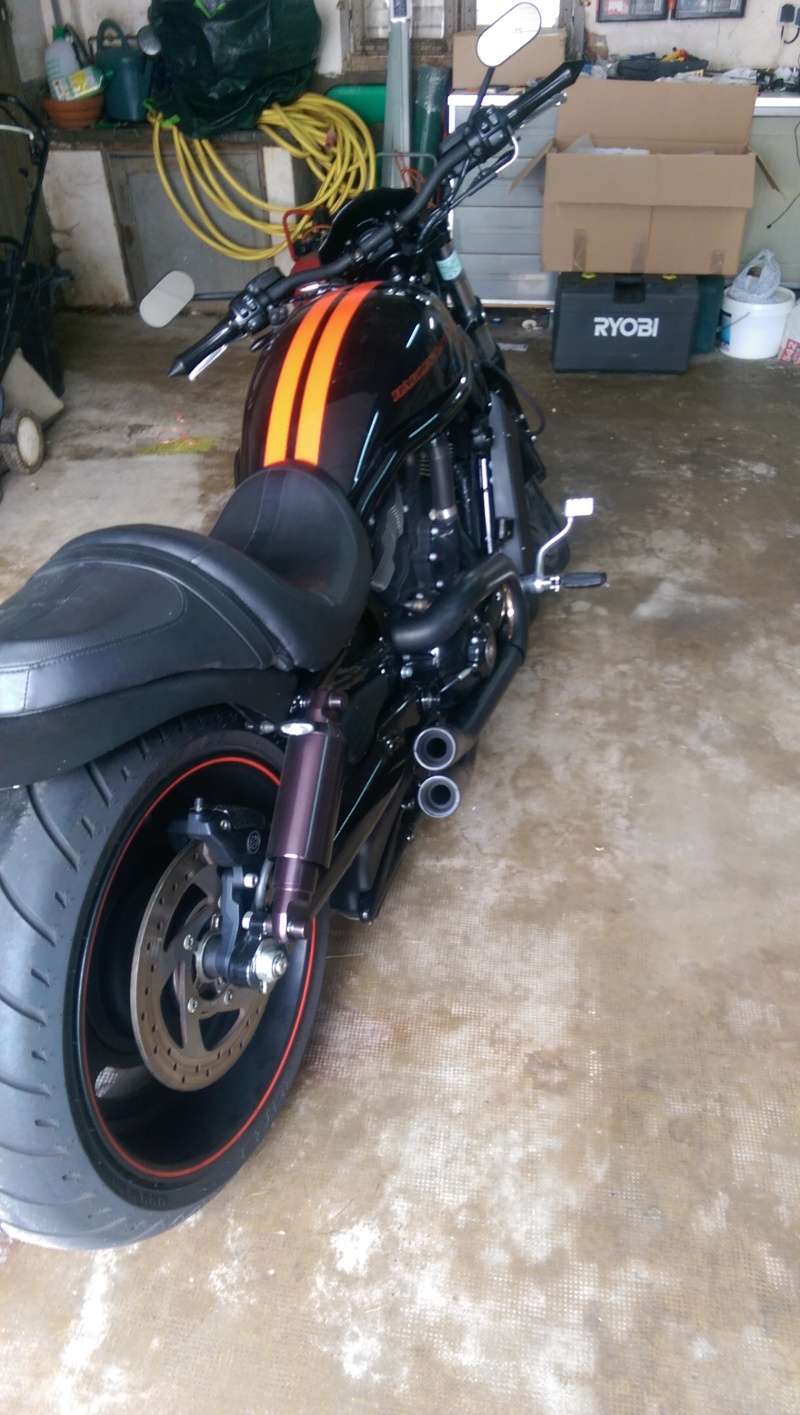 echappement possible sur v rod .... - Page 9 Imag0111