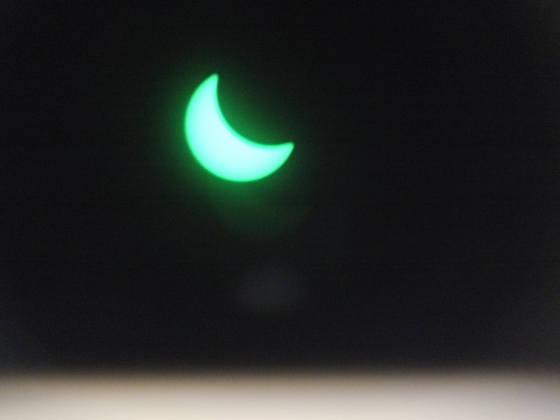 montage pour visualiser une éclipse de soleil  Dscf9611