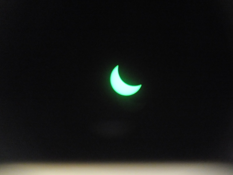 montage pour visualiser une éclipse de soleil  Dscf9612