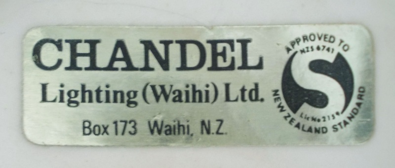 lamp - Chandel Lighting Waihi ceramic wall fitting for lamp? Dscn7025