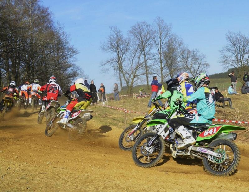 Motocross Grandvoir - 12 avril 2015 ... - Page 9 10854210