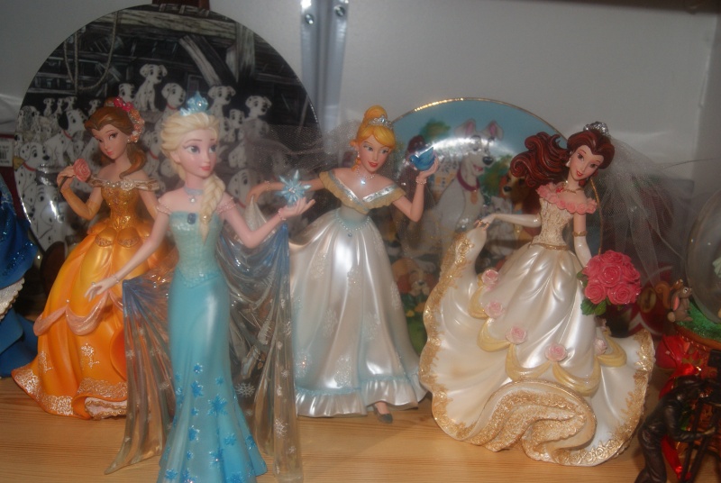 Disney Haute Couture - Enesco (depuis 2013) - Page 5 00210