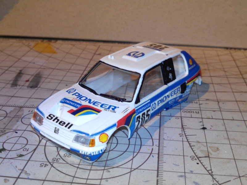 PEUGEOT 205 T16 Grand Raid, trio Réf 80189 Cymera72