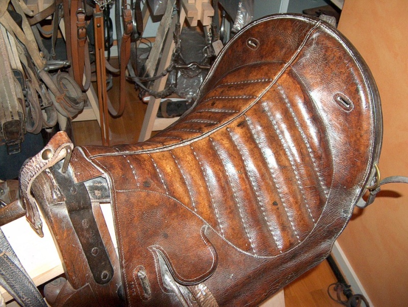 La selle française de cavalerie modèle 1861  01610