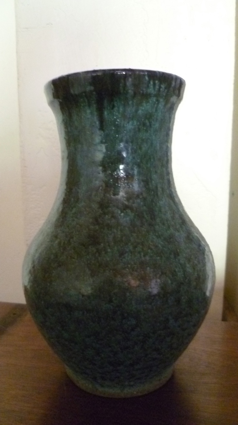 Vase accolay signature, tampon et période