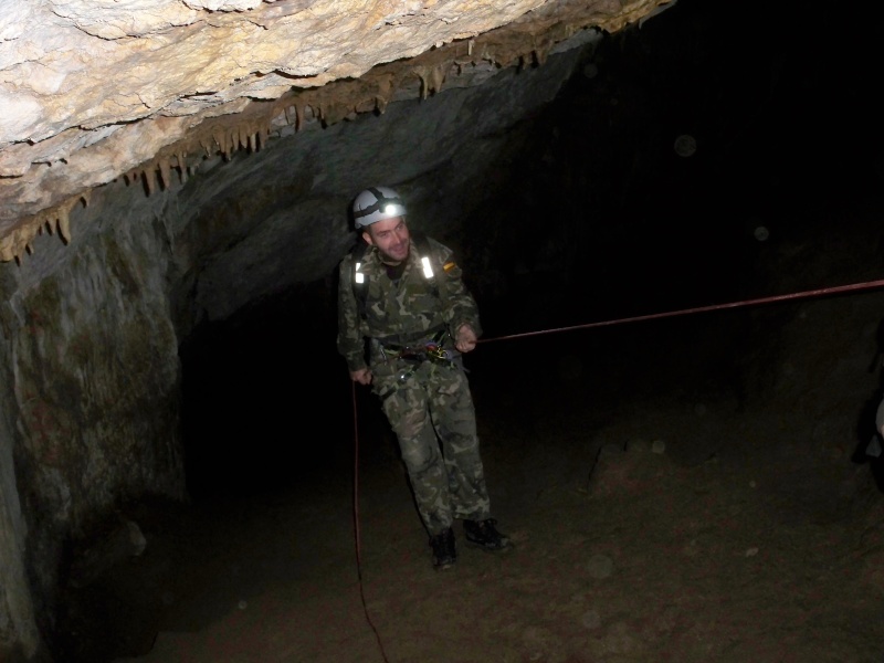 Espeleología: sábado 18 de abril 2015 - Cueva de la Bruja (Guadalajara) 017_ra11