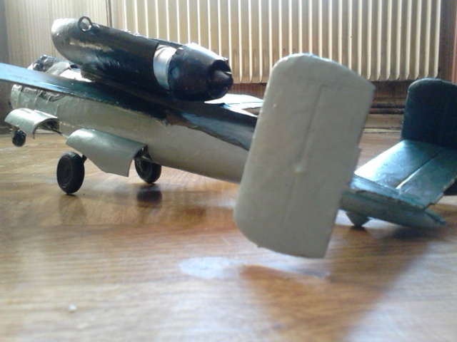 Heinkel he162 revell 1:32 Dsc_2326