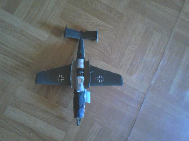 Heinkel he 162 5 blanc de la Jg1: Dsc_2410