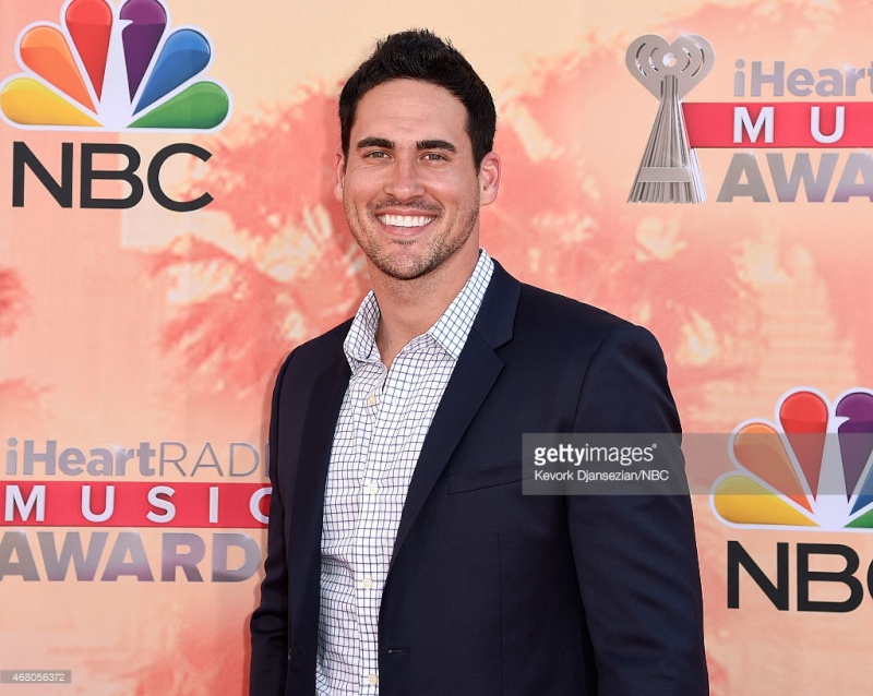 fail - Josh Murray - Bachelorette 10 - Fan Forum - Discussions - Page 63 Jihear10