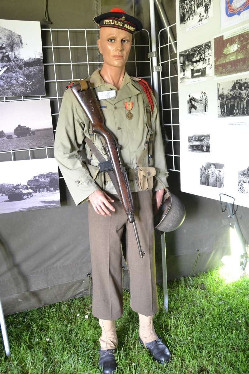 tenue militaire du commando Kieffer au fil des années Dsc_0011