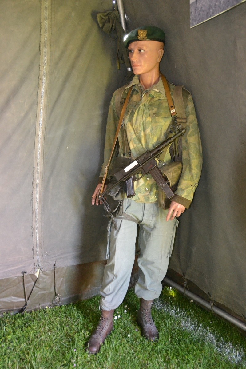 tenue militaire du commando Kieffer au fil des années Dsc_0012