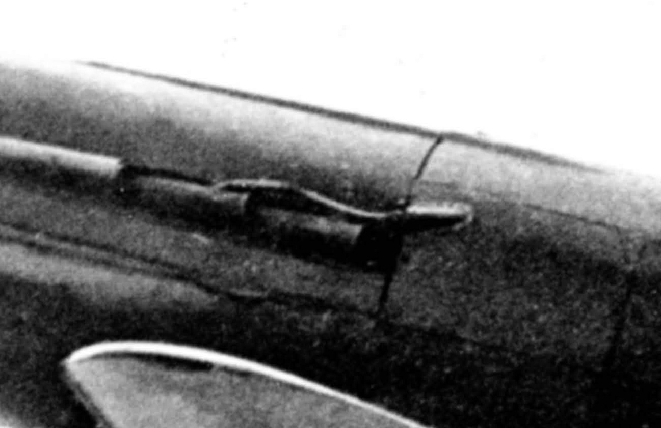 Mikoyan et Gurevitch  MiG-3  ( tardif )    Trumpeter   1/48 - Page 2 Admiss10