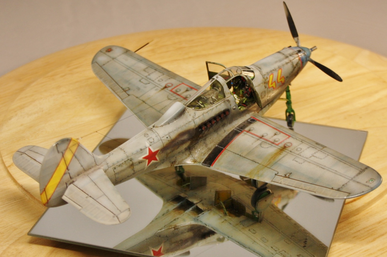  Airacobra   Bell   P 39     Eduard  1/48 - Page 3 Img_7122