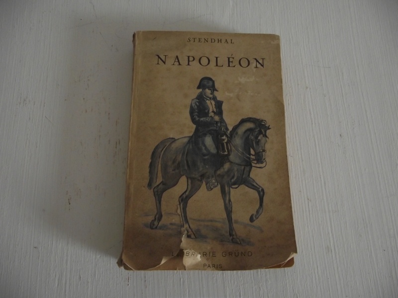 Livre " vie de Napoléon " Dscf2824