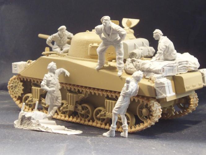 Sherman A2 de la 4th New Zealand Armoured Brigade, Italie 1944 - Char Verlinden ref 1685 + figurines AC Models 35010 "Kiwi Sherman crew, Italy 1944" - 1/35 Ac_mod11