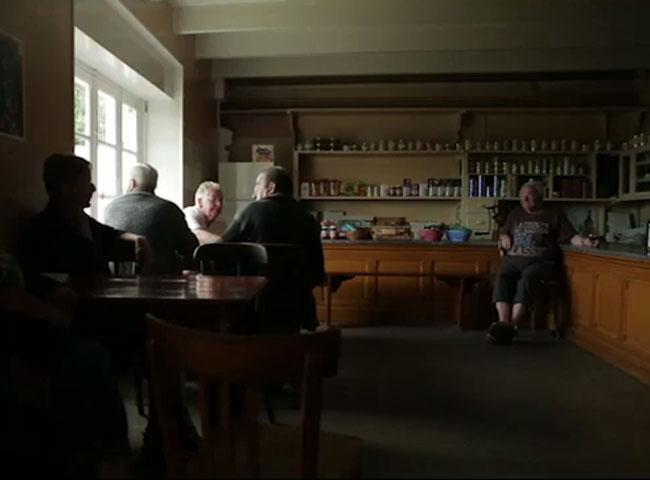 Un documentaire breton, le titre. A_monl10
