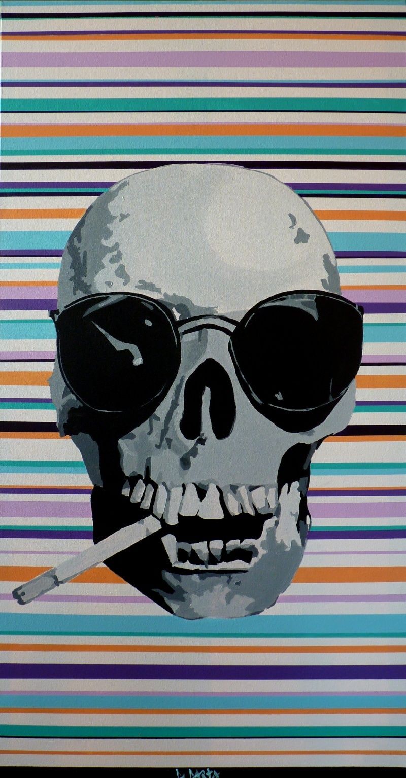 Skull with Cigarette Skull_15