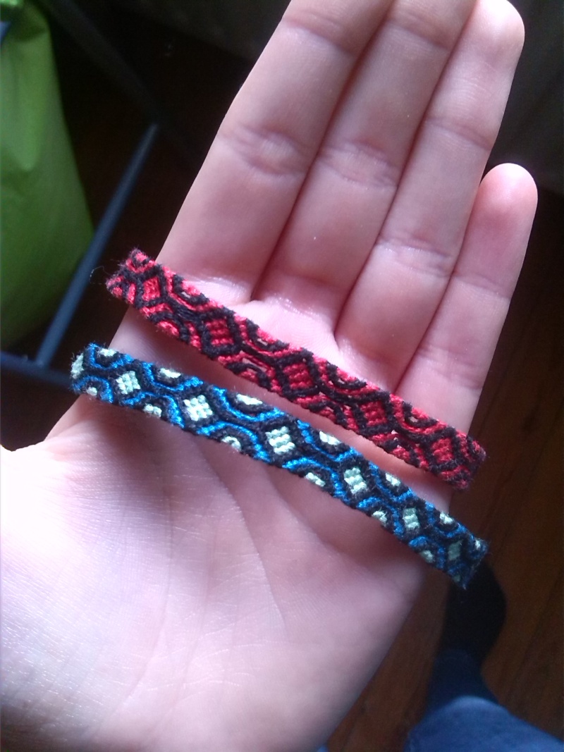 Les bracelets de Zoé :) Img_2013