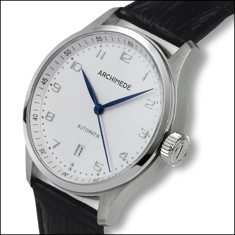 Choix d'une montre avec cadran blanc et aiguilles bleues - Page 3 Archim12