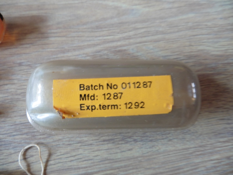 Boite test chimique? P1000118
