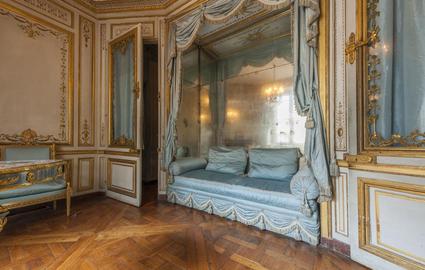 Livre "Versailles Privé" par Nicolas Jacquet et Christophe Fouin 7592a110