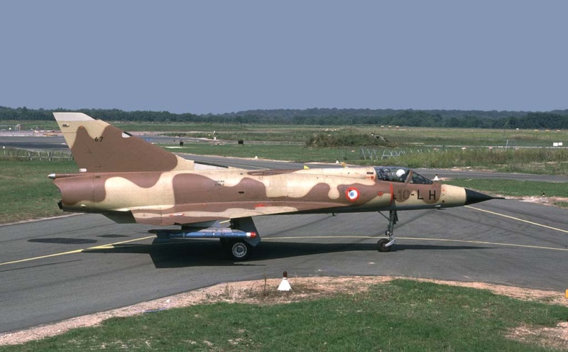 Trio de Mirage IIIC - Eduard 1/48 - FINI - Page 3 Nos_mi10