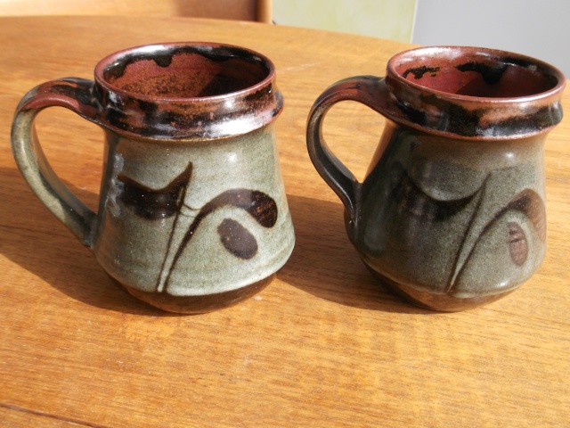 Pair pint tankards, RZ mark?  2012-041