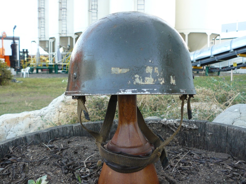 Lets see your favorite worn Canadian/Commonwealth helmets with nice aged patina - Page 3 Pictur16