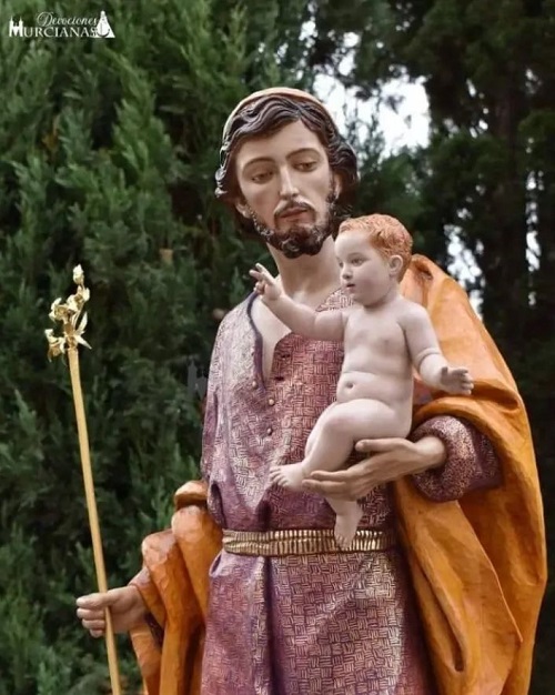 Prières et pensées à Saint Joseph chaque jour Statue15