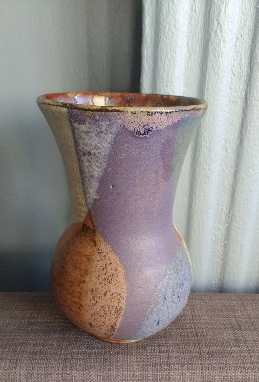Joli vase tricolore  à identifier Img_2088