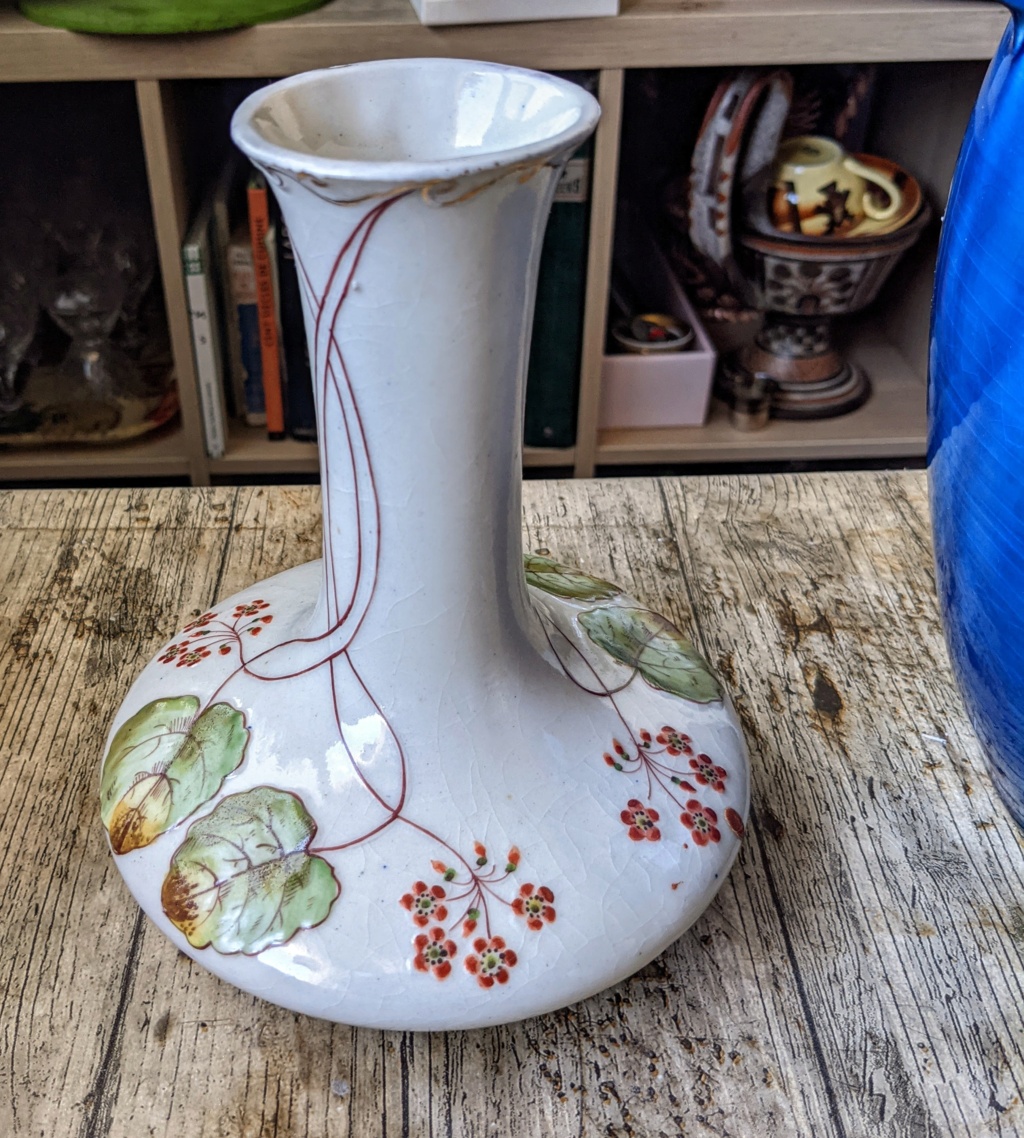 Vase style Art Nouveau avec un tampon de Coq Pxl_2124