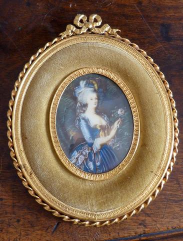 Collection : miniatures de Marie Antoinette et de ses proches - Page 6 320c7a10
