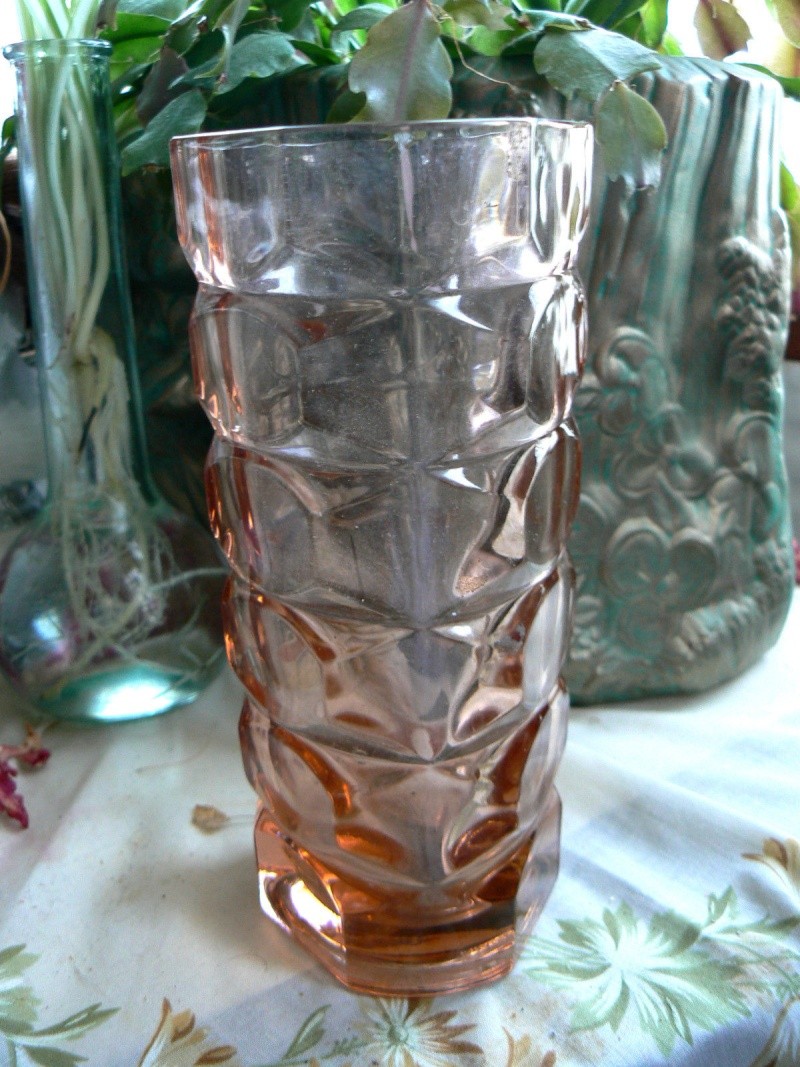 French pink Block vase D45710