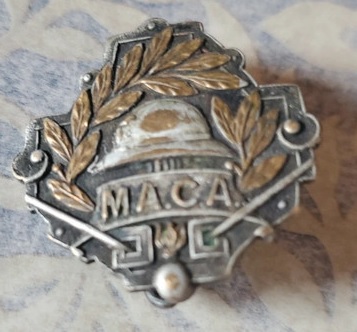 Insigne MA.C.A. à identifier Maca10