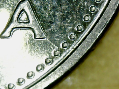 2000 - Éclat de Coin sur le N de CANADA 0422-210