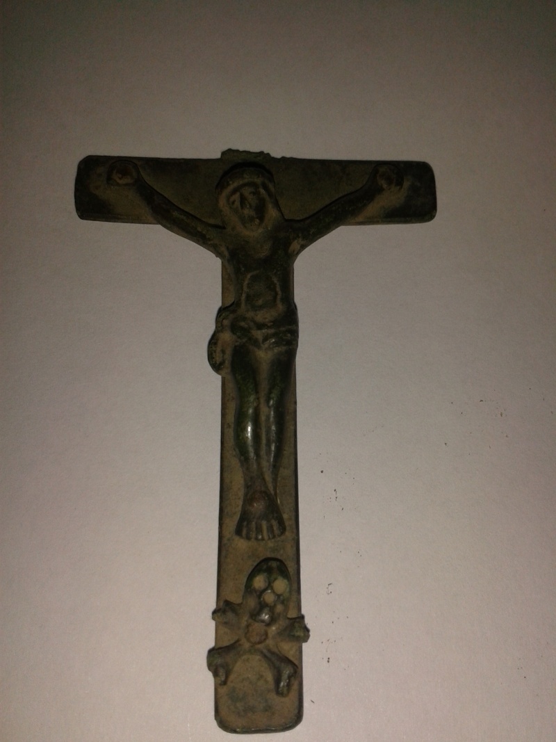 Crucifix à tête de mort XIX 20150423