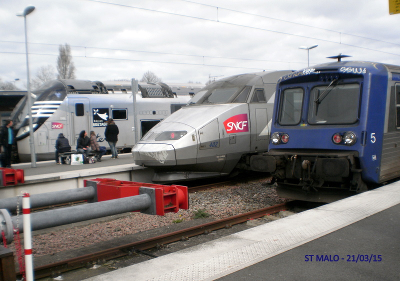 SUR ST MALO un 21 mars... (II) 20000112