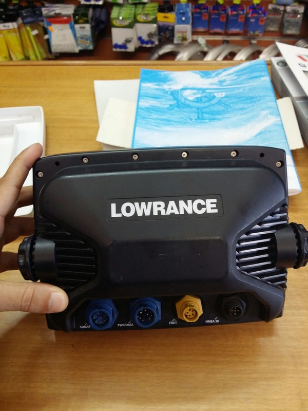 [VENDO] [USATO COME NUOVO] ECOSCANDAGLIO LOWRANCE HDS7 20150312