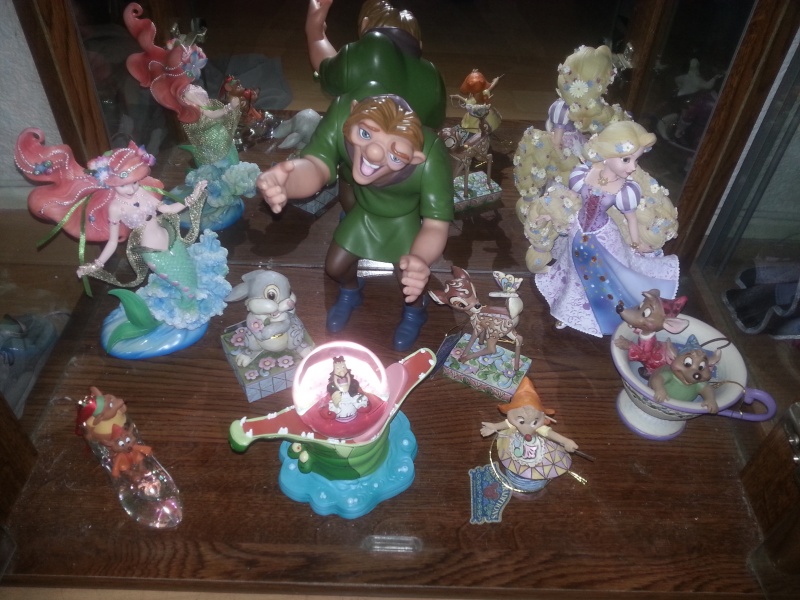 Collection de christel (figurines, snowglobes, assiettes et bientôt animator et puzzles^^) Wp_20115