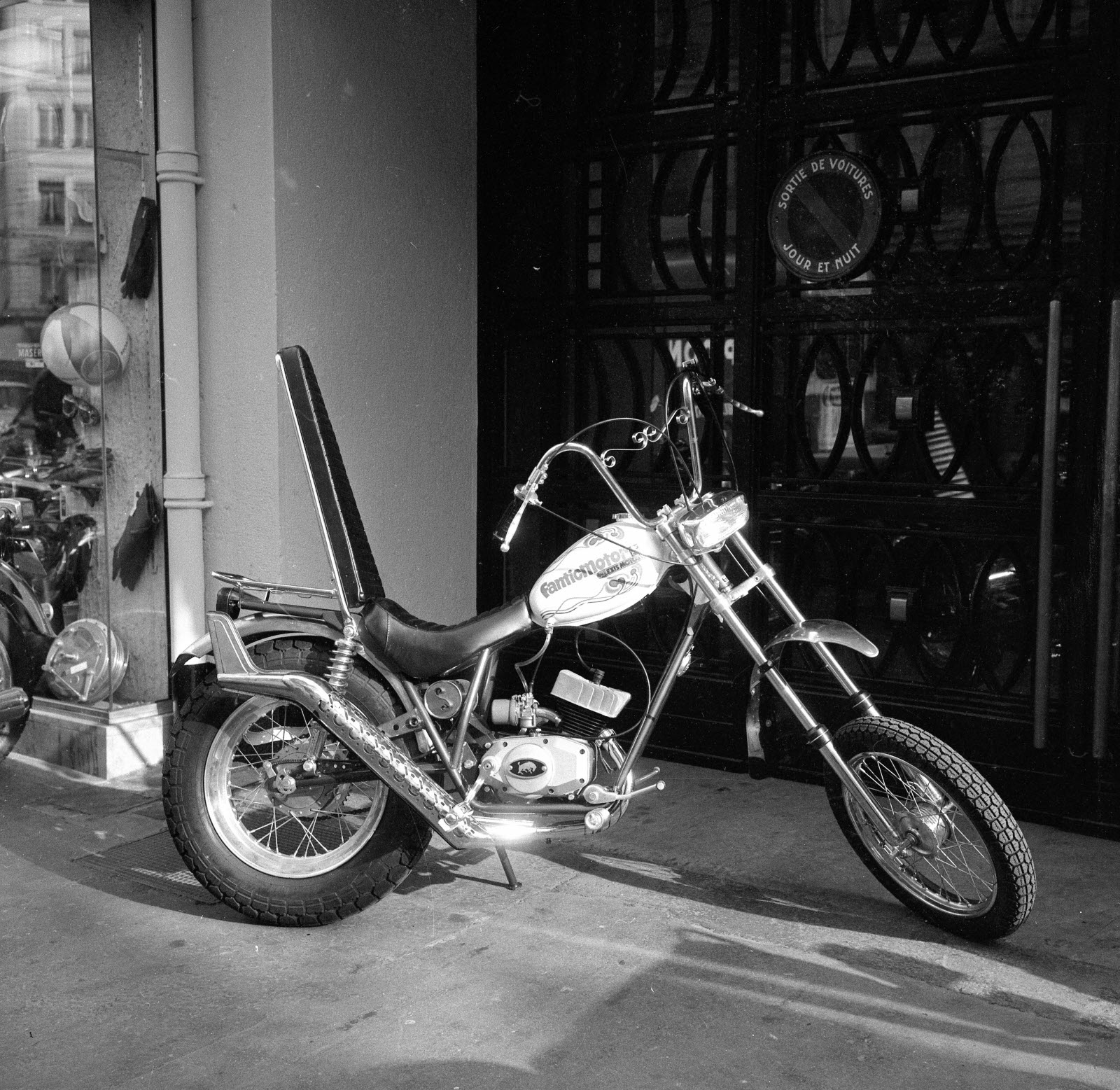 Motos à Lyon dans les années 70 Fantic11