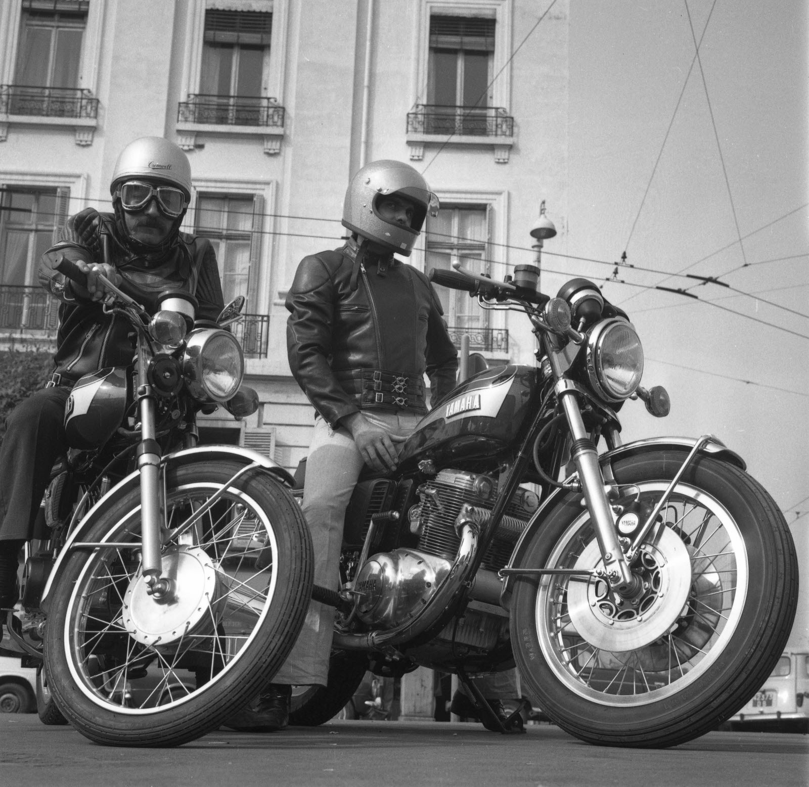 Motos à Lyon dans les années 70 Un-loo10