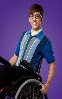 Kevin McHale (Artie Abrams - Glee)  511