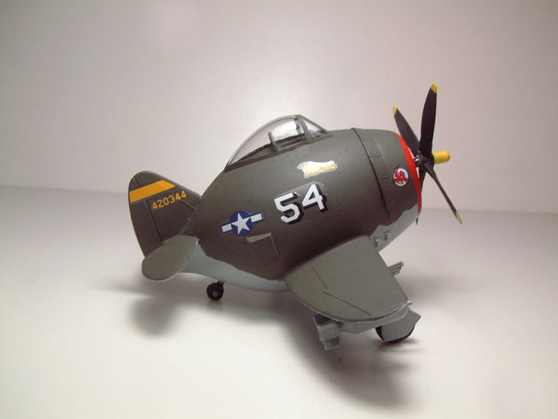 P-47 THUNDERBOLT 1/72 Hasegawa  Finie-11