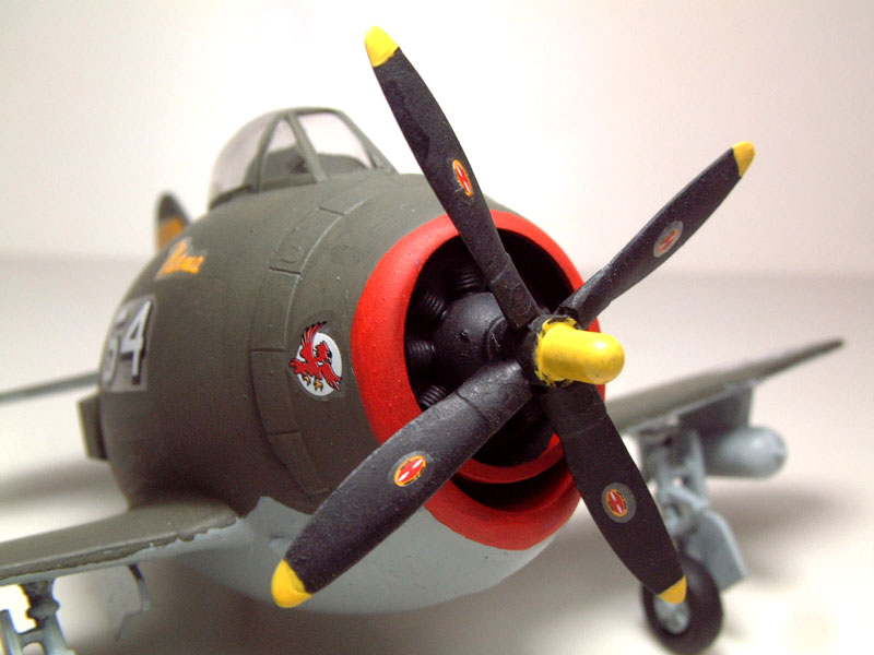 P-47 THUNDERBOLT 1/72 Hasegawa  Finie-13