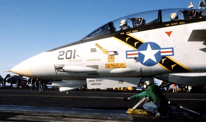 F-14A TOMCAT VF-84 N°201 1989 USS THÉODORE ROOSEVELT  Image011