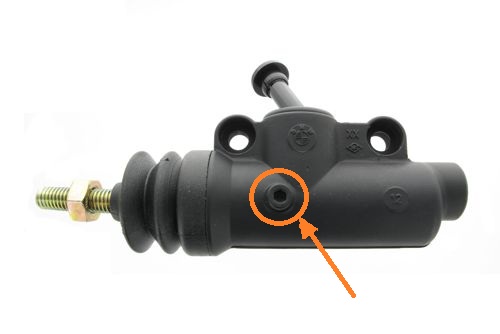 Rear Master Cylinder leaking Rear_m11