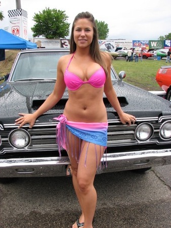More Mopar babes (sexy) - Page 18 Missy_10